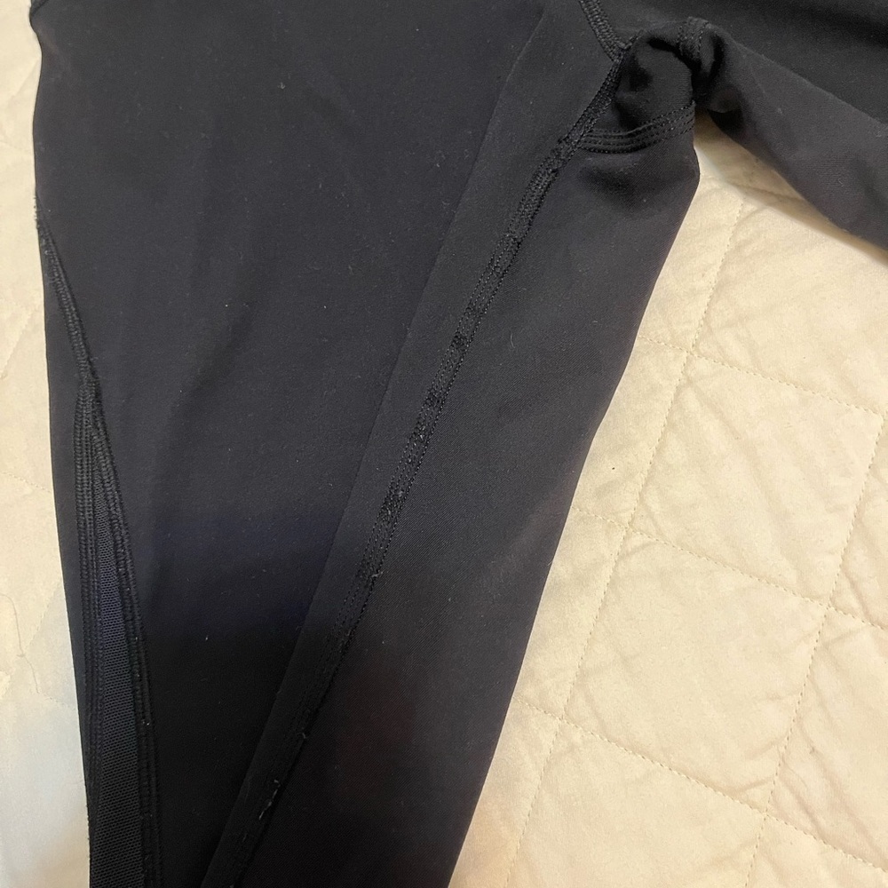 Cropped Lululemon Leggings - Picture 6 of 8